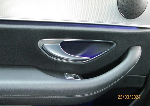 Mercedes-Benz Klasa E cena 110085 przebieg: 171000, rok produkcji 2019 z Rybnik małe 172